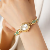 Reloj de Acero con Esfera Ovalada