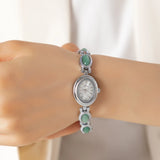 Reloj de Acero con Esfera Ovalada