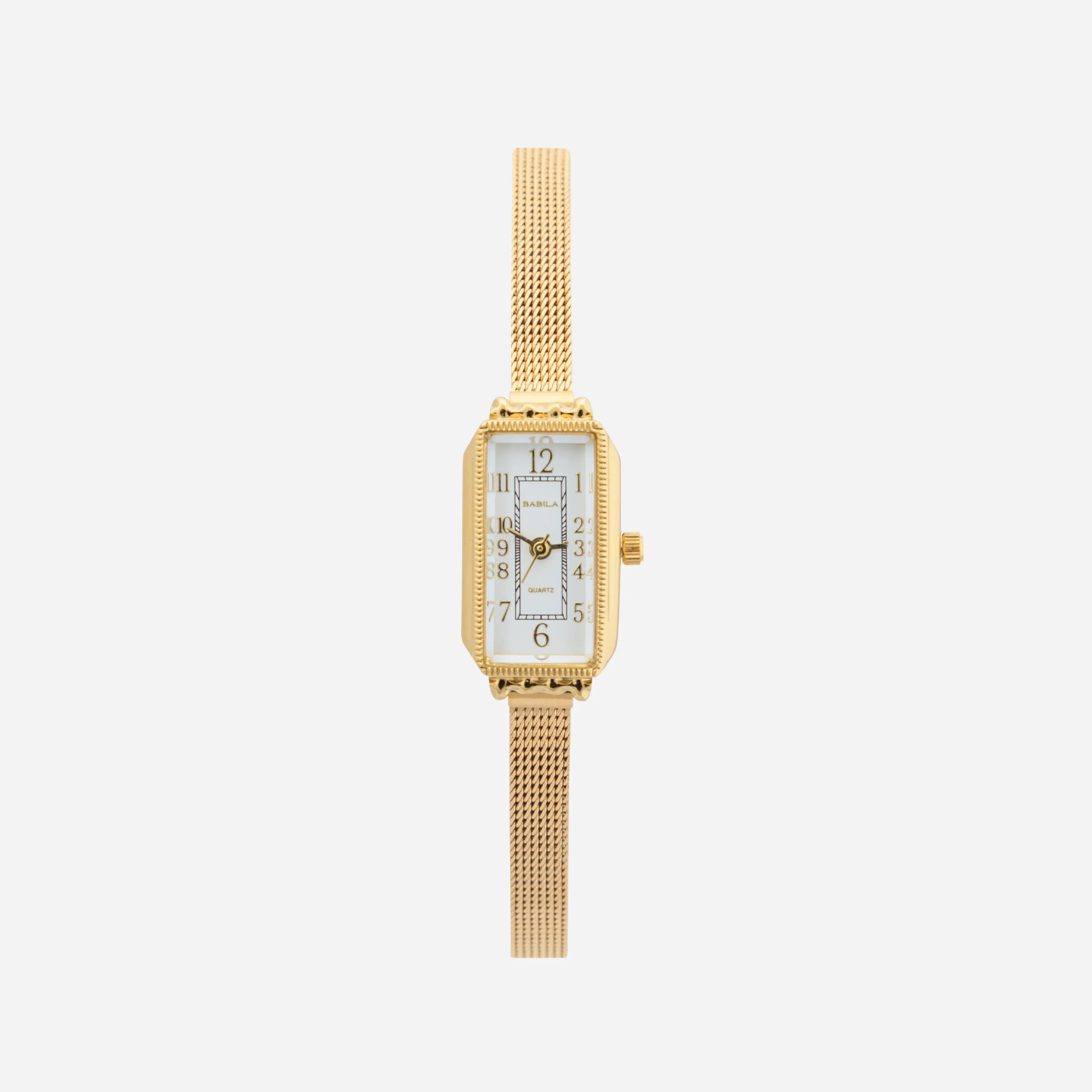Reloj rectangular de acero clásico