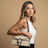 Bolso Cruzado con Solapa de Piel Grabada de Serpiente