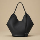 Bolso Hobo con Detalle de Cuerda