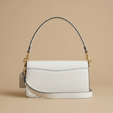 Bolso de Hombro para Mujeres con Solapa de Cuero y Herrajes Dorados