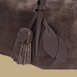 Bolso de Hombro con Acento de Borlas