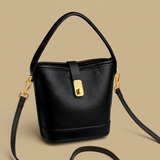Bolso de Hombro con Cierre Dorado