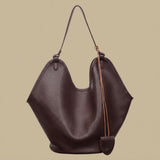 Bolso Hobo con Detalle de Cuerda